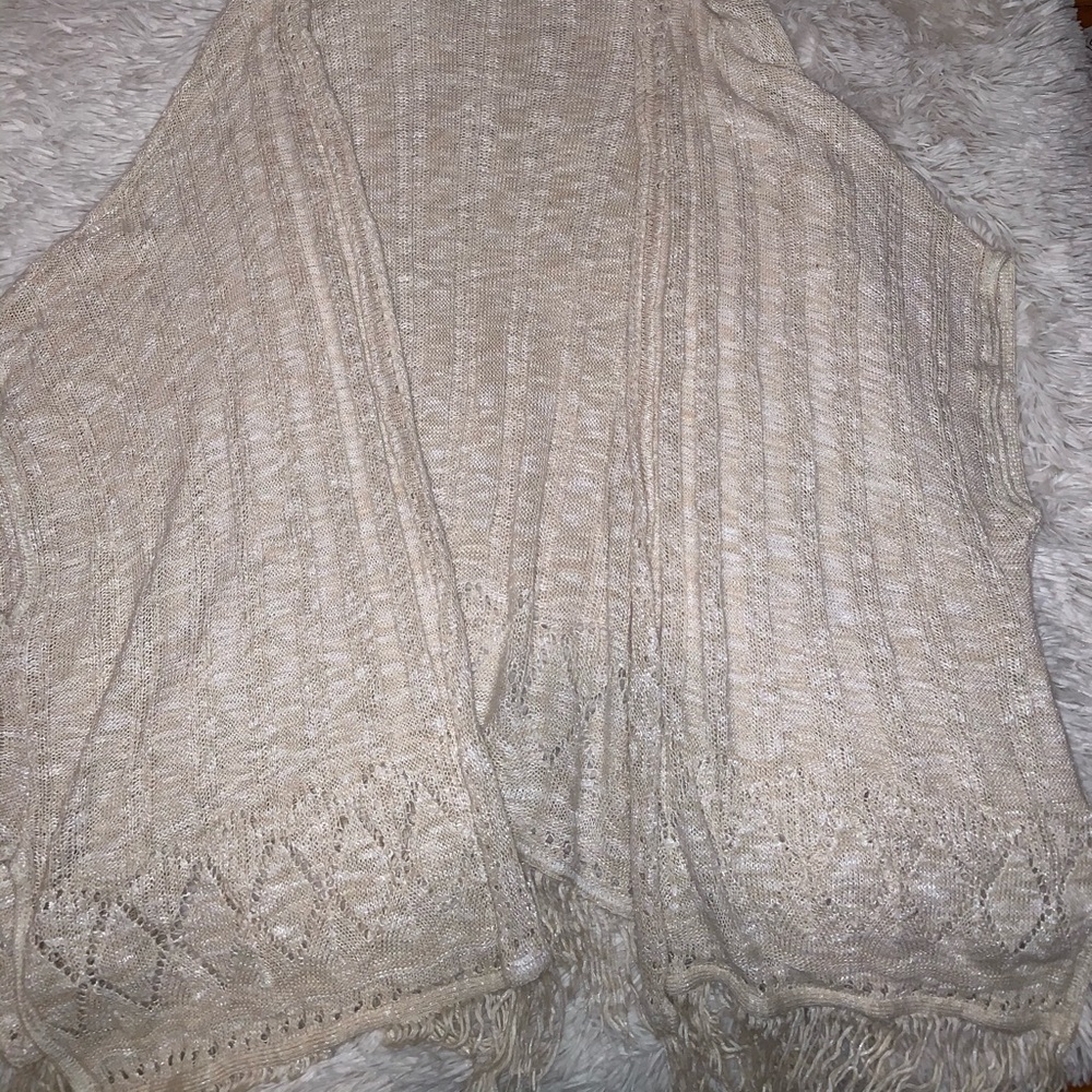 Short sleeved cardigan